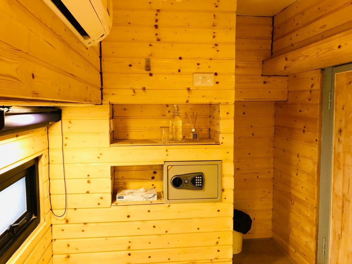 蓝色小屋男同志豪华旅馆 曼谷 外观 照片